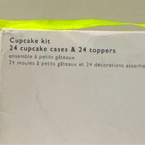 🩷3/$15🩷 NIB Cactus Cupcake Topper, 24 pc - Picture 5 of 6